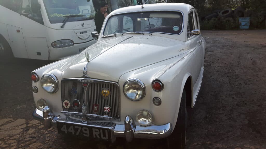 wedding car side view